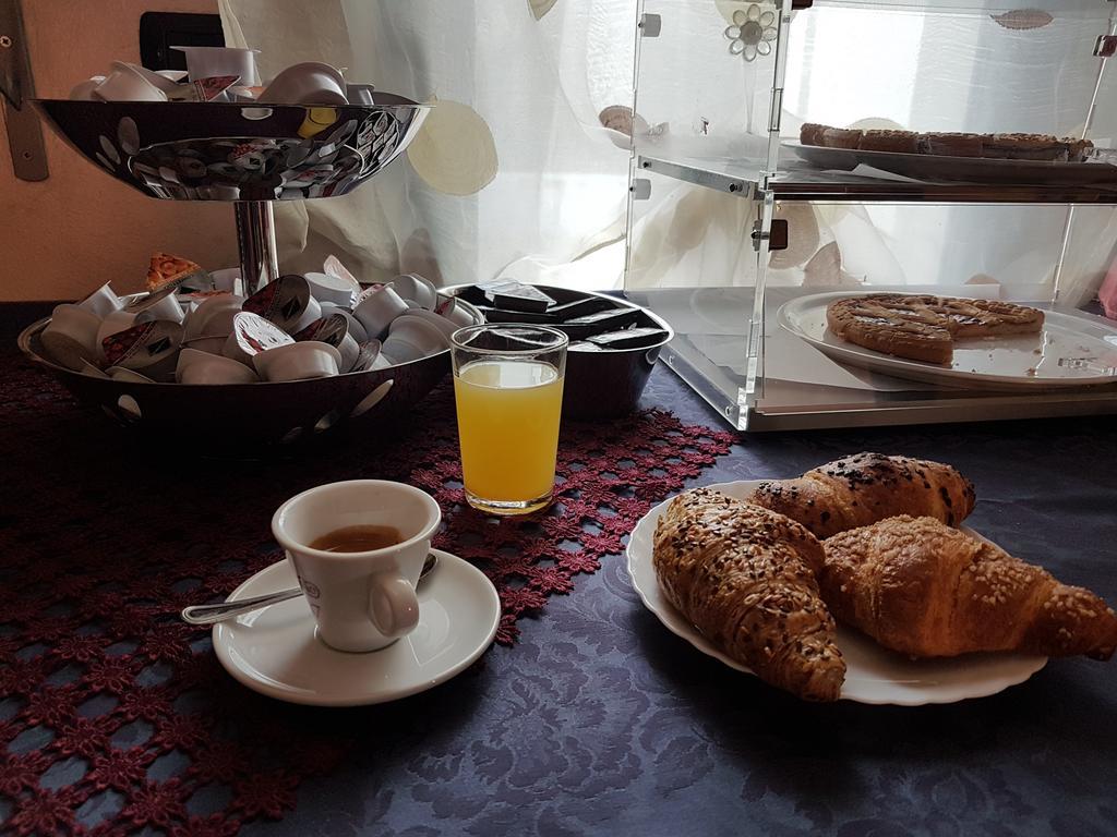 Master Hotel Castelvetro Piacentino Екстер'єр фото
